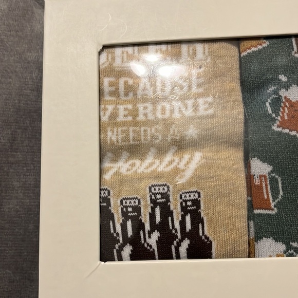 NWT fancy beer related crew socks - Picture 4 of 7